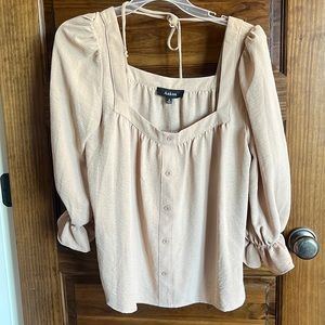 Quarter ruffle sleeve top